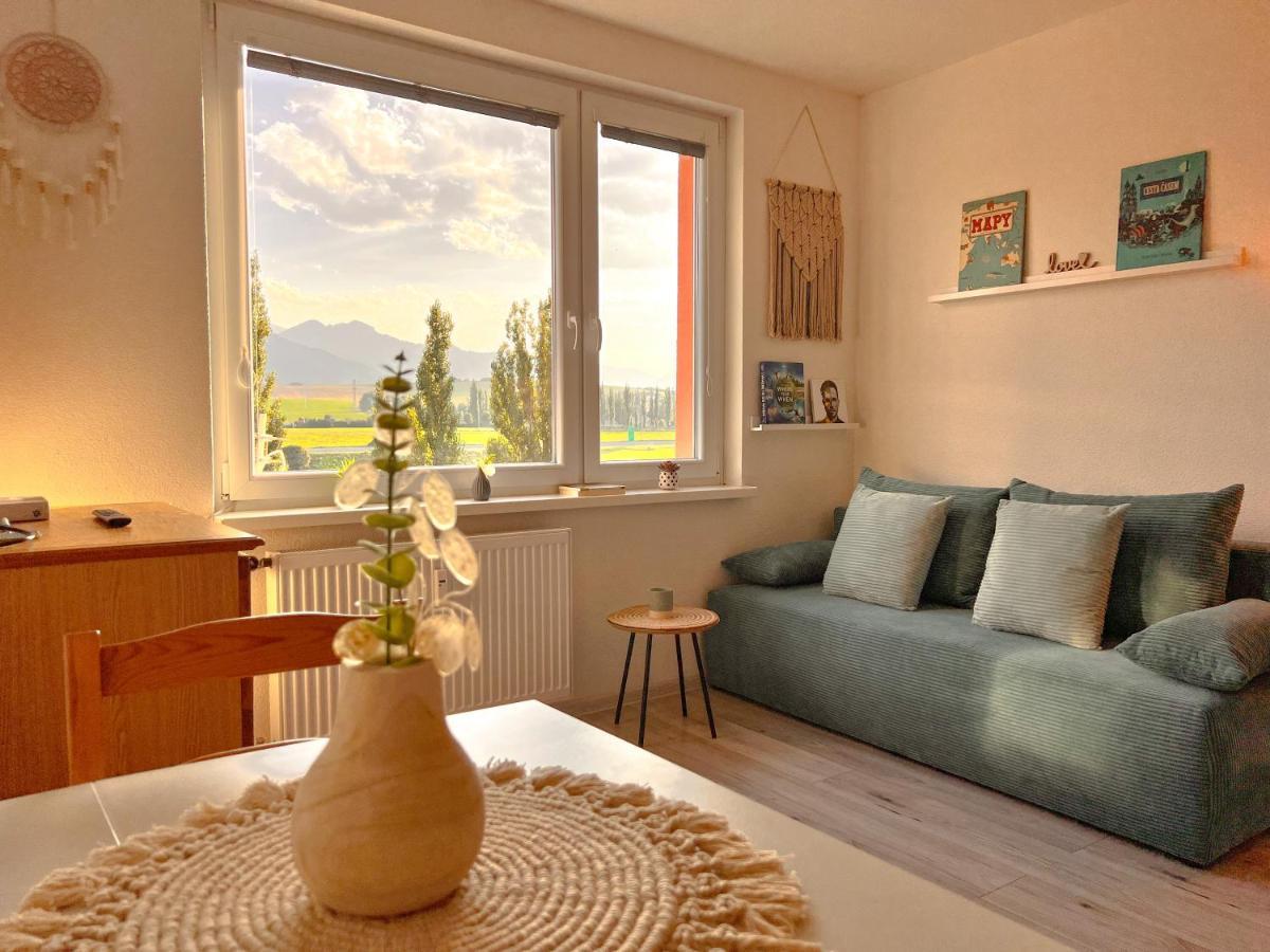 Little View Apartment ลิฟตอฟสกีมิคูลาช ภายนอก รูปภาพ